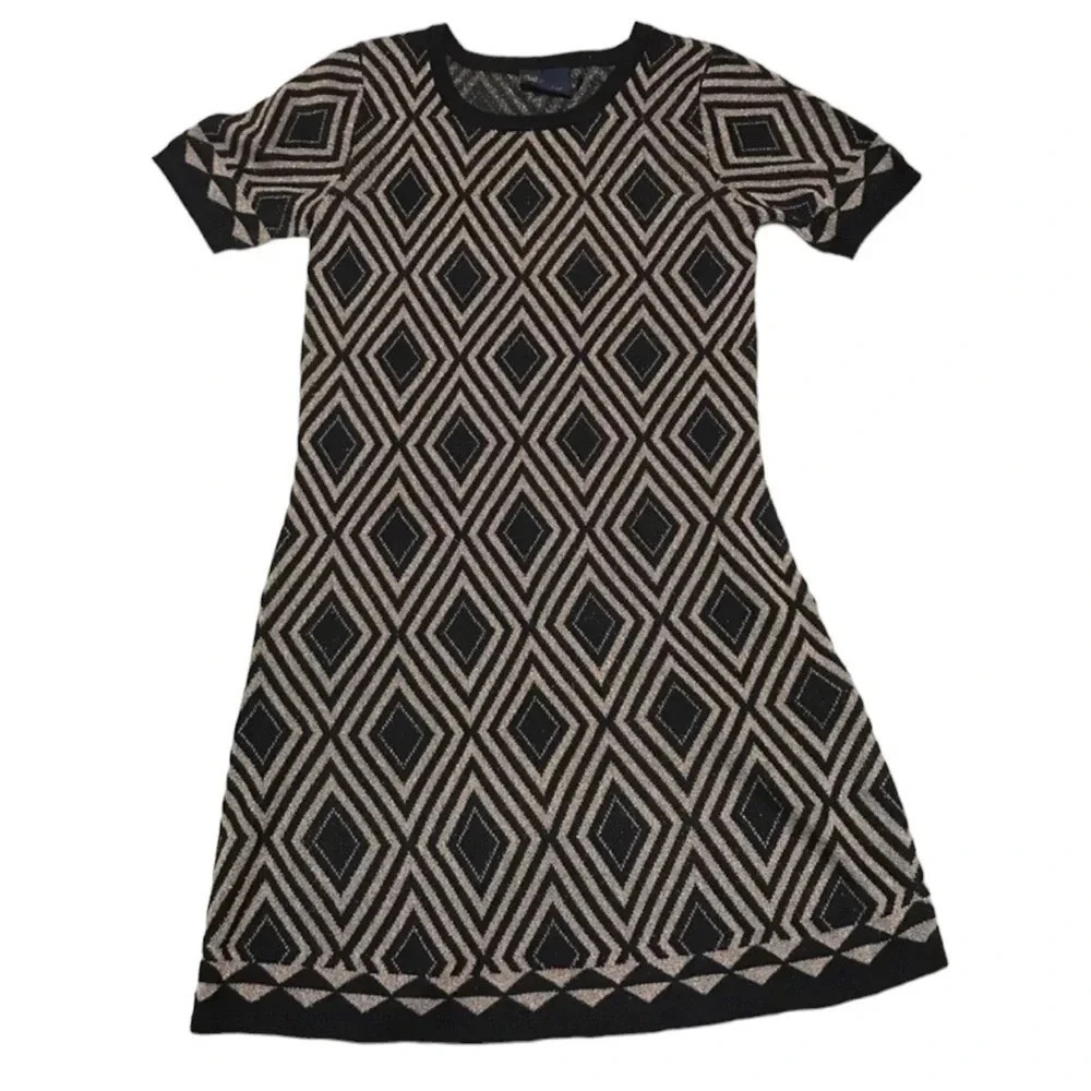 Just Taylor Black Gold Short Sleeve Sweater Dress 
Size Large